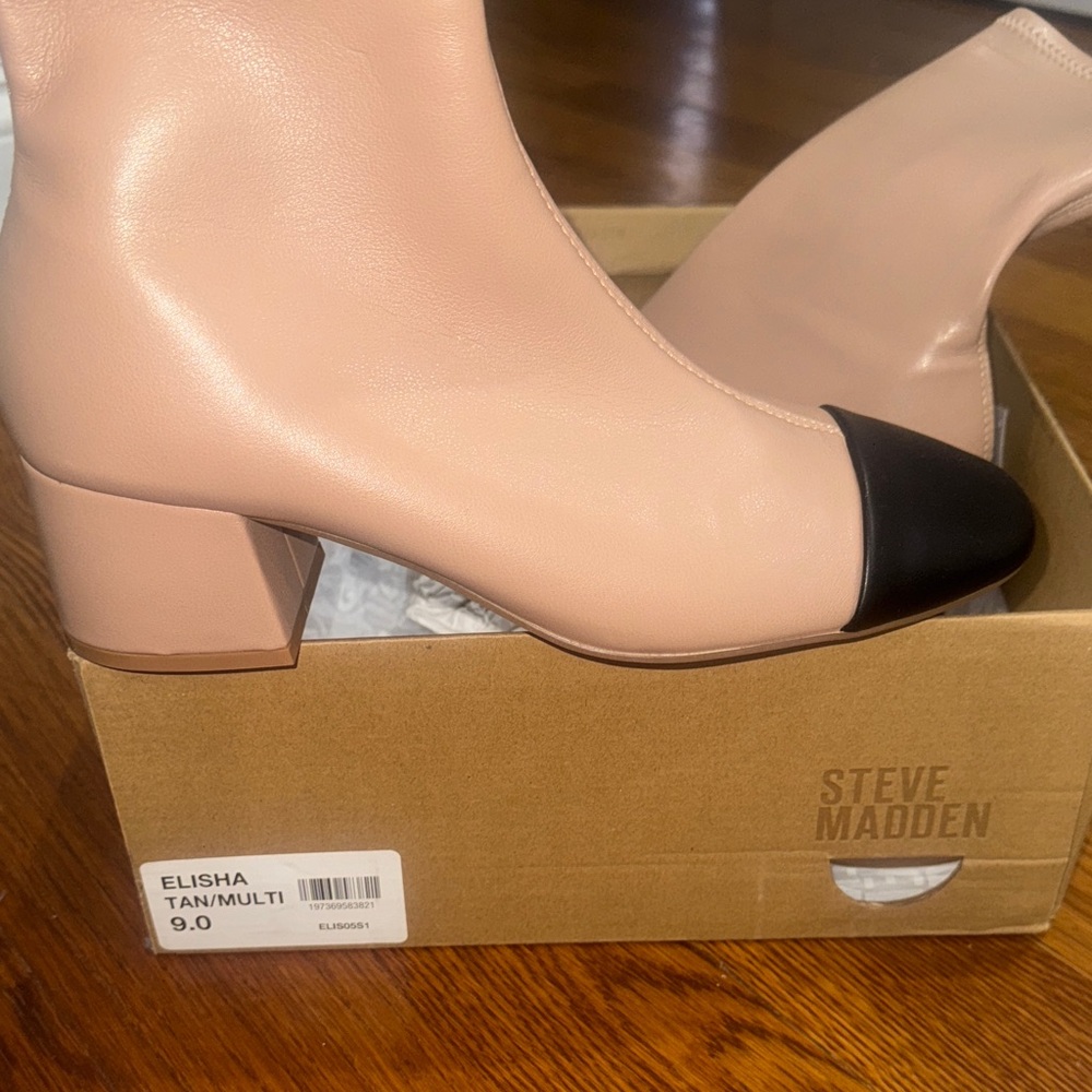 STEVE MADDEN Elegant Cream and Black Women's Ankle Boots